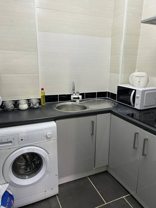 Cozy Downtown Studio Flat In Sheffield Apartment ภายนอก รูปภาพ